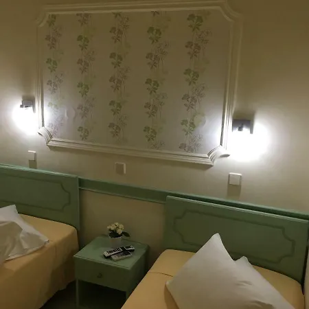 Aegli 1876 Otel Tínos